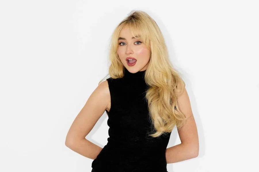 Sabrina Carpenter Weight