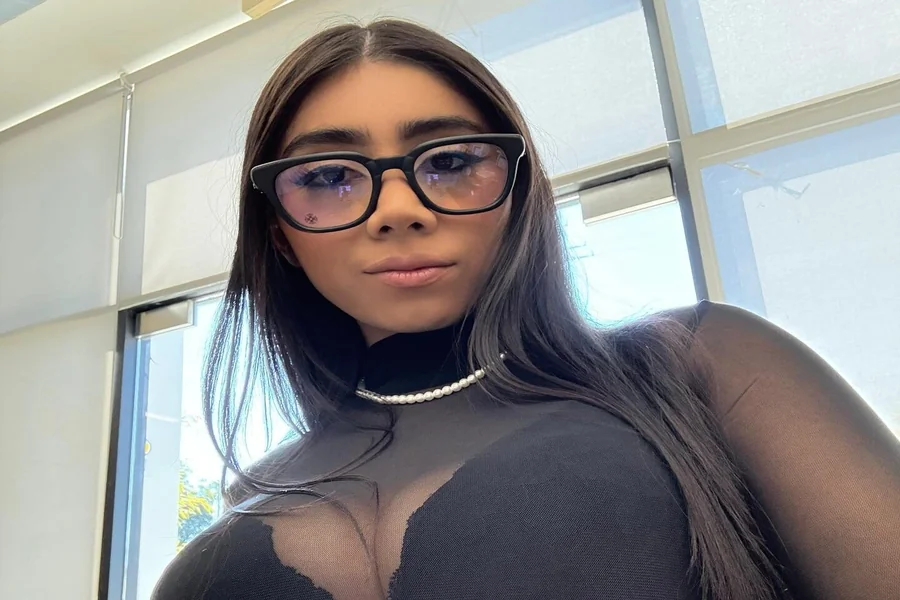 Violet Myers Net Worth